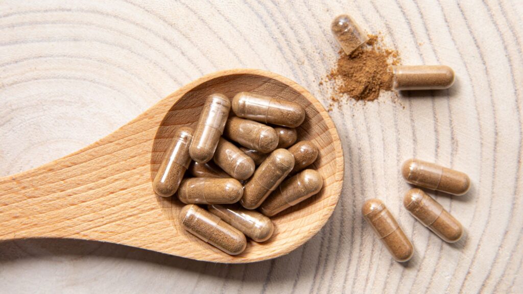 Mgła mózgowa, wysoki kortyzol i duży stres - czy adaptogeny mogą Ci z tym pomóc?